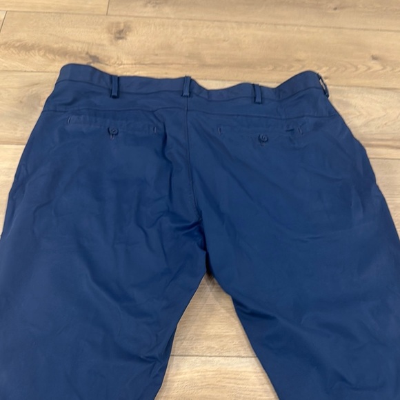 IZOD Men's Performance Sportsflex Bi-Stretch Chino Navy Blue Pants - Picture 10 of 11